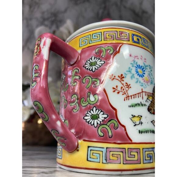 Vintage Pink Chinese Hand Painted Mug with Lid - Picture 3 of 7